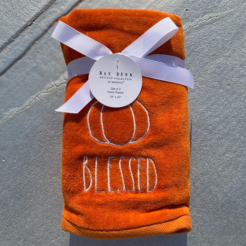 NWT Rae Dunn "Blessed" Hand Towels